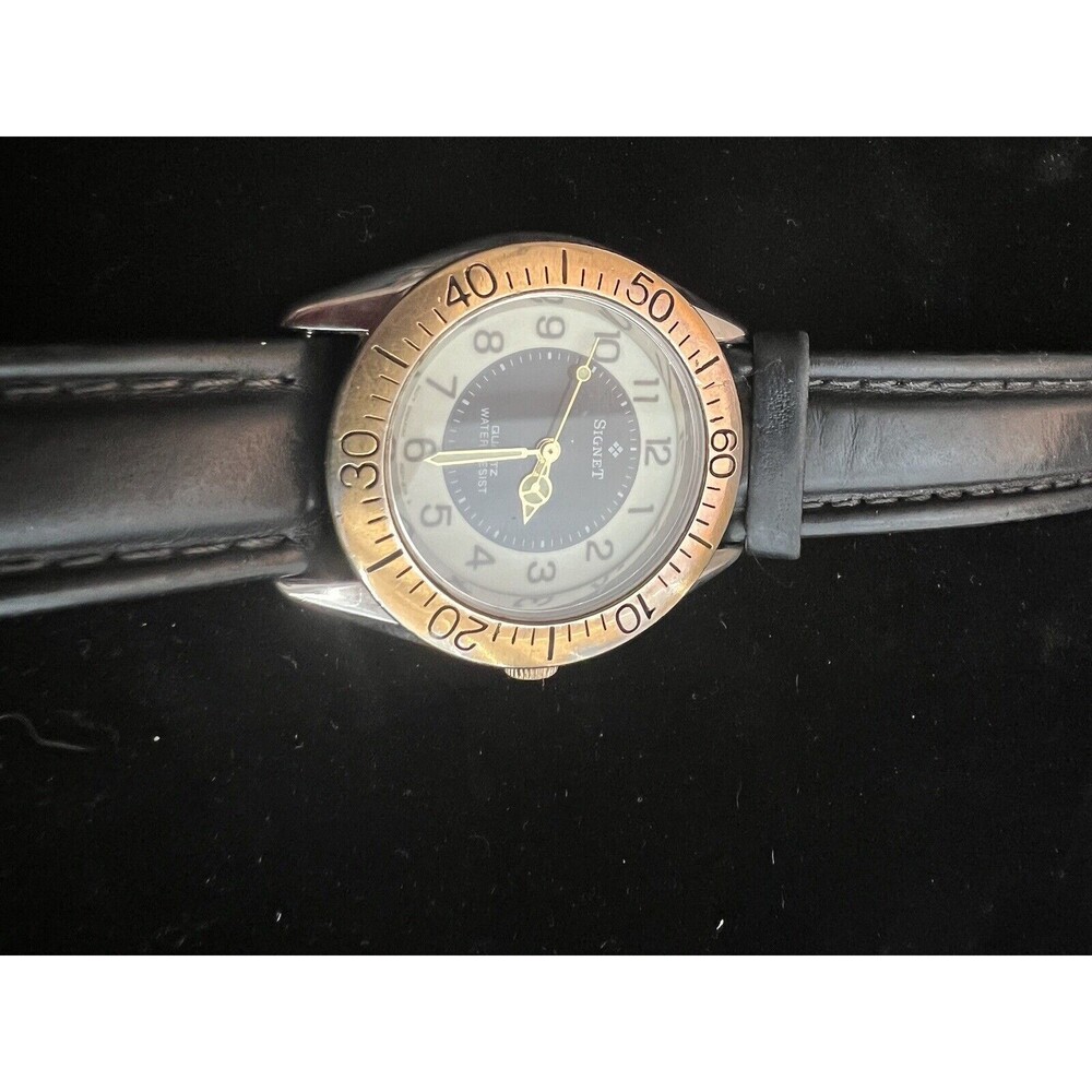 Signet Watch Glowing Face And Hands New Bat